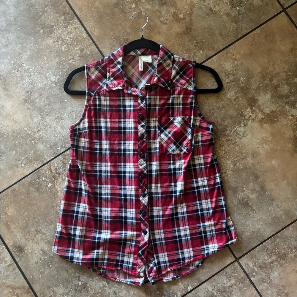 Passport Red Plaid Sleeveless Button up Top